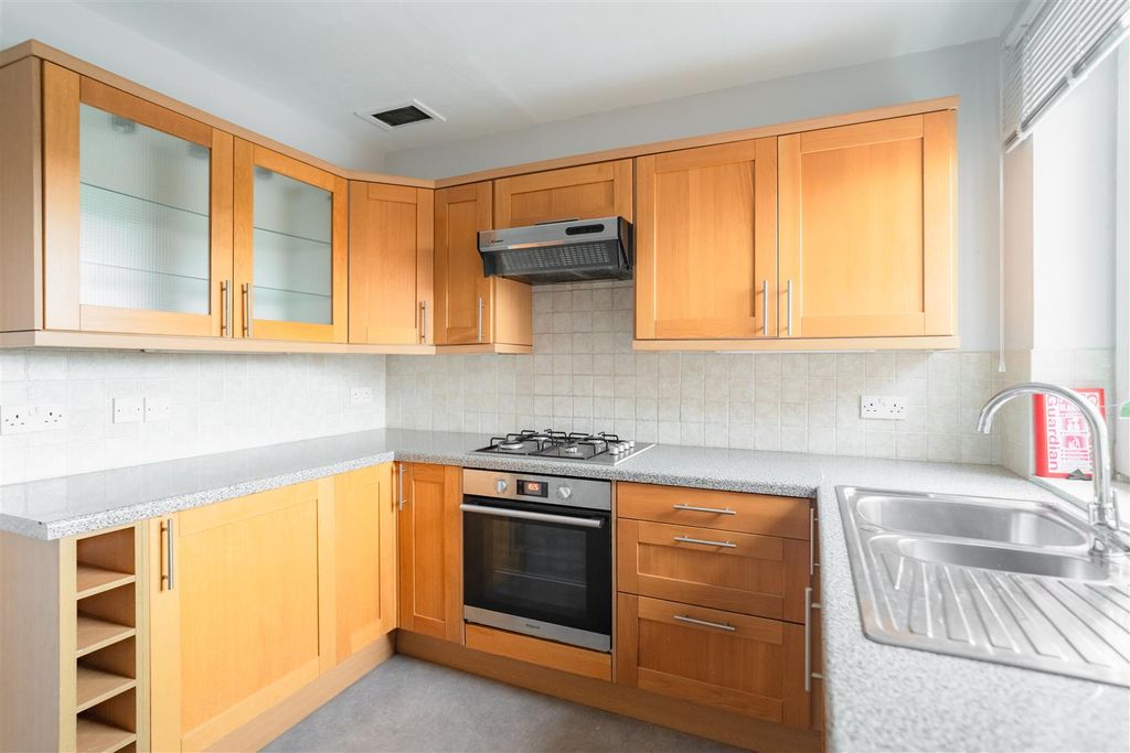 Property photo 3 of 12 Dsc06749-Hdr.Jpg