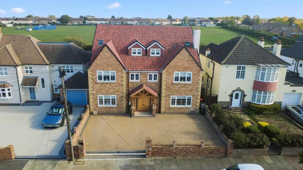 Property photo 1 of 36 5694650