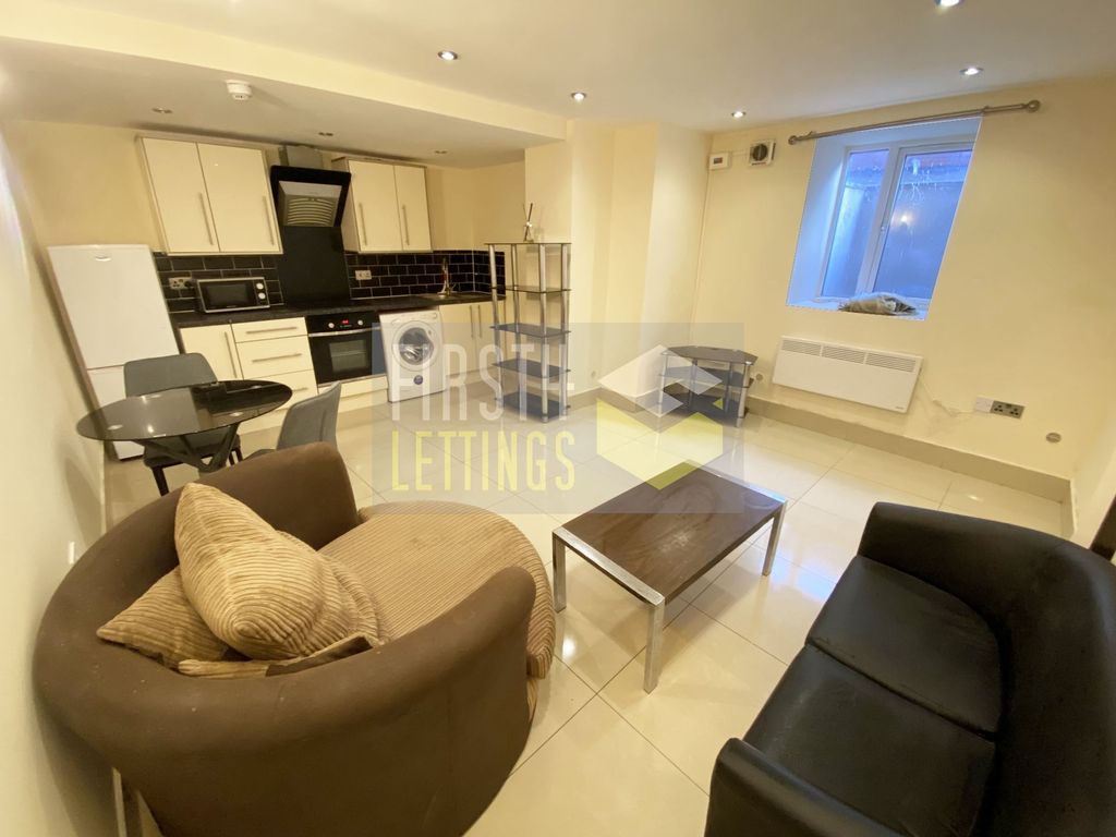 Property photo 1 of 7 Photo 7