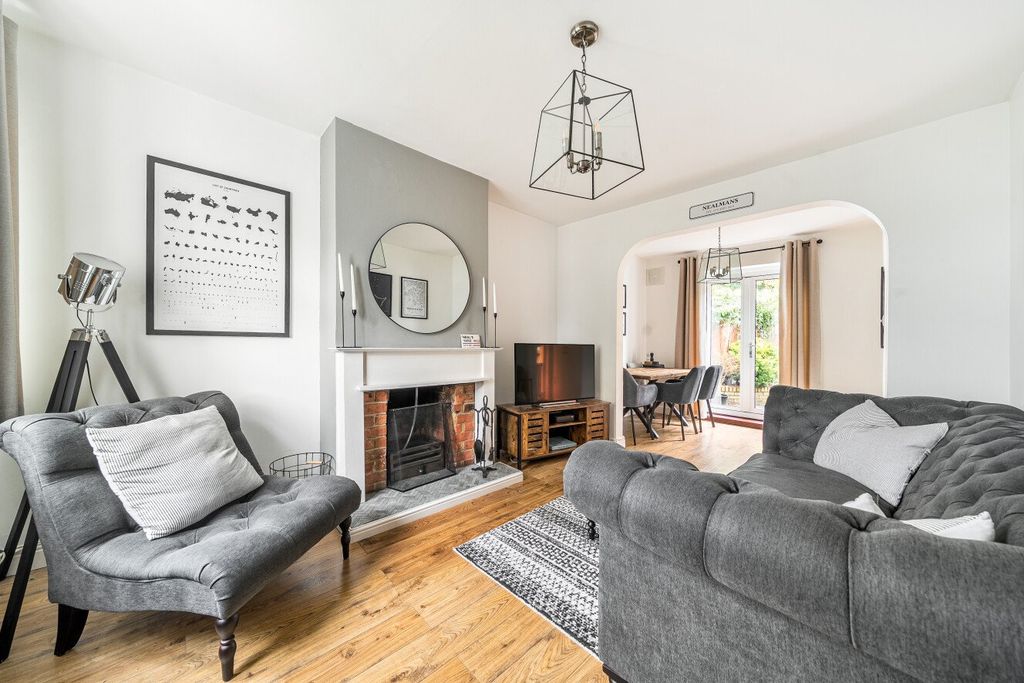 Property photo 2 of 19 Picture No. 14