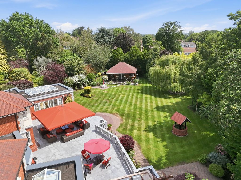 Additional image 54 of 5 bed detached house for saleWambrook Close, Hutton Mount, Brentwood CM13