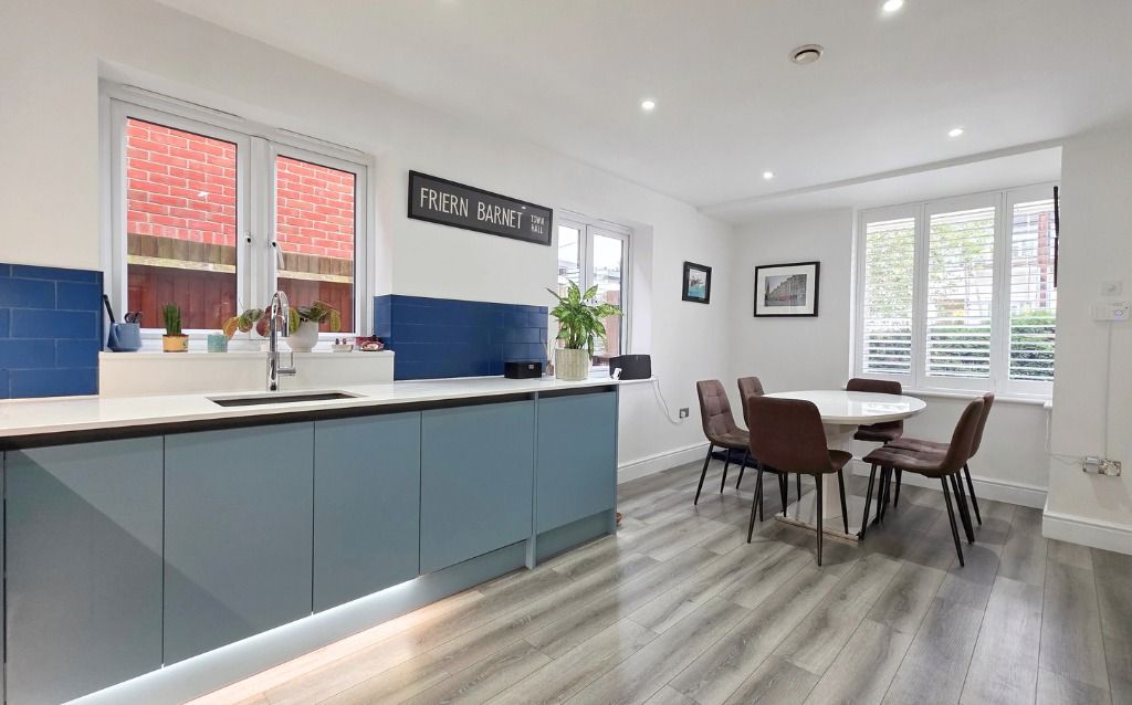 Property photo 3 of 24 4190028