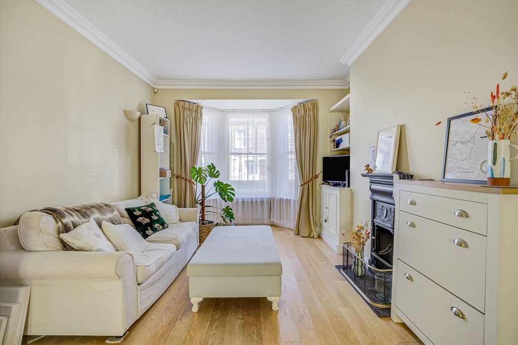 Property photo 2 of 6