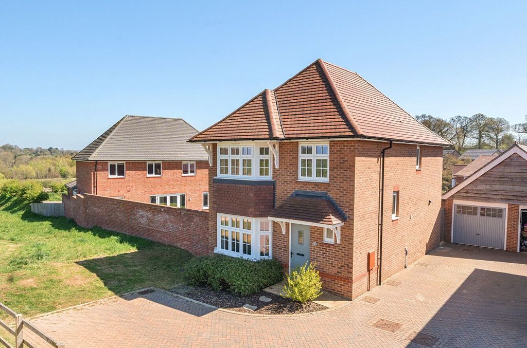 Property photo 1 of 23