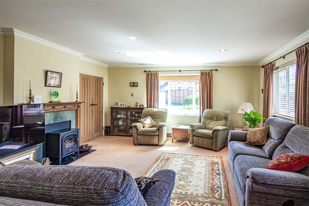 Property photo 2 of 21