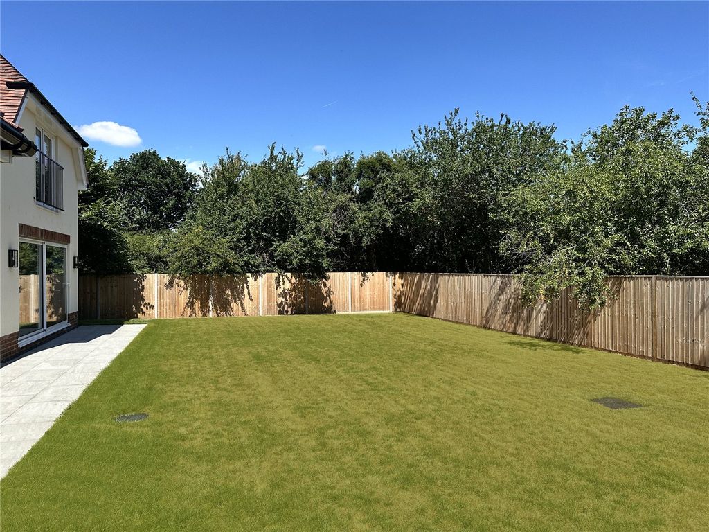 Property photo 2 of 28 Picture No. 51