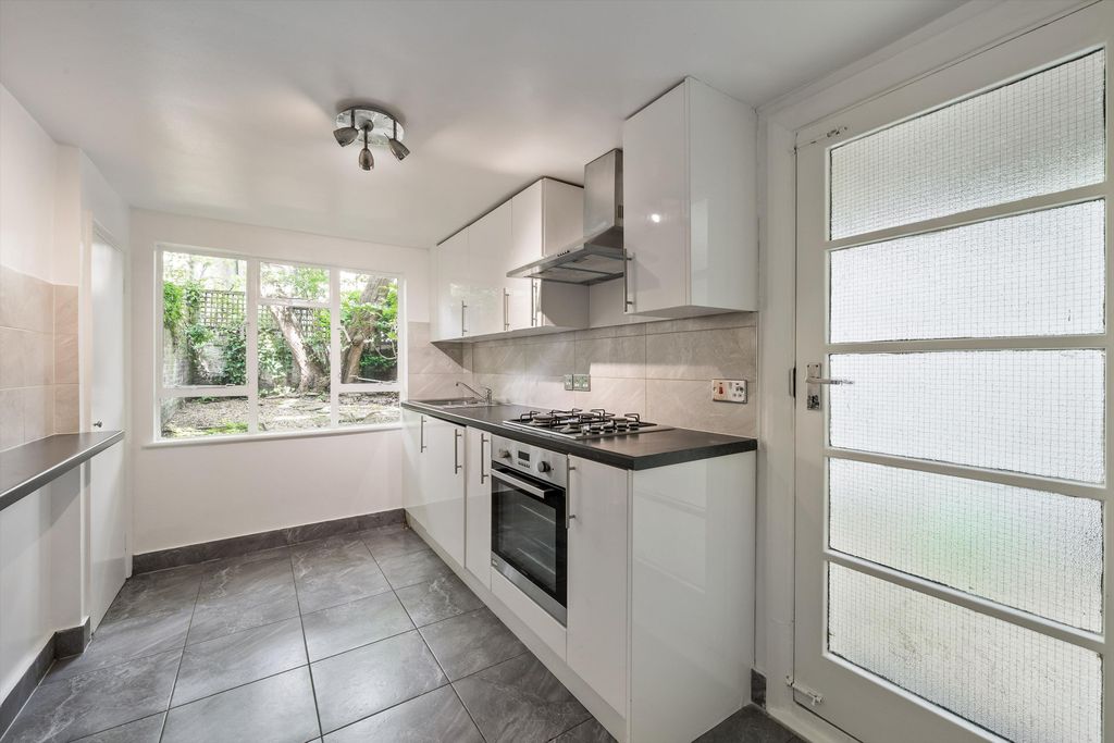 Property photo 1 of 10 Image