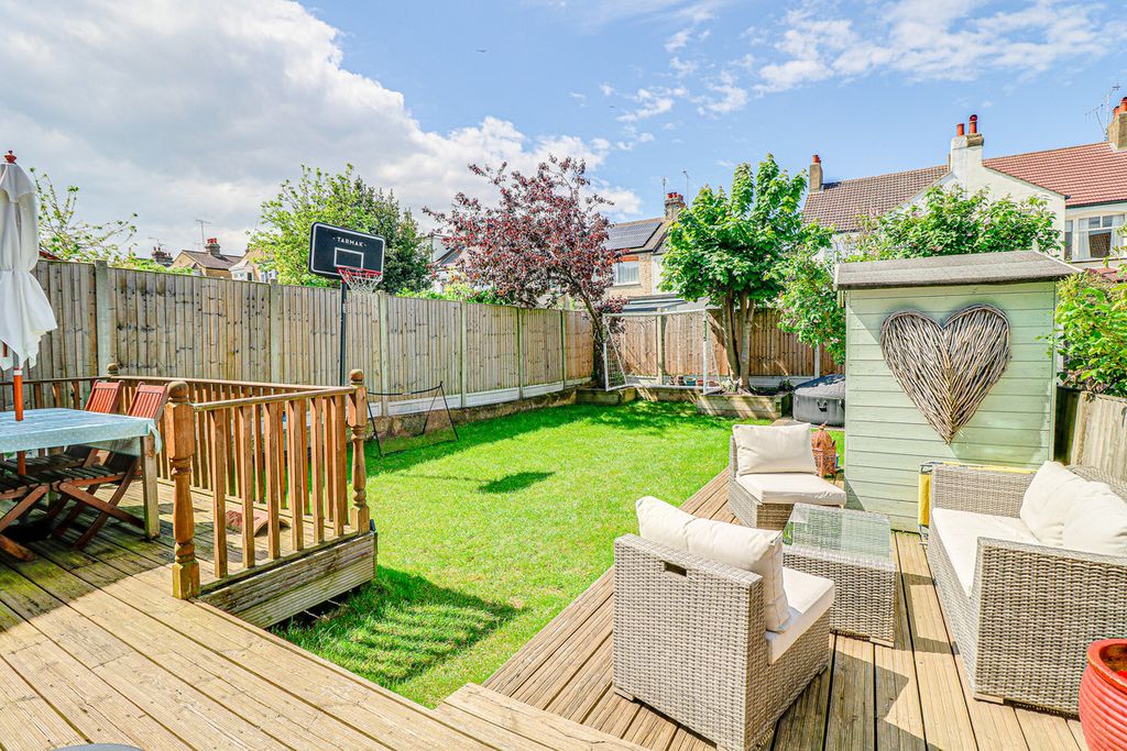 Property photo 3 of 16