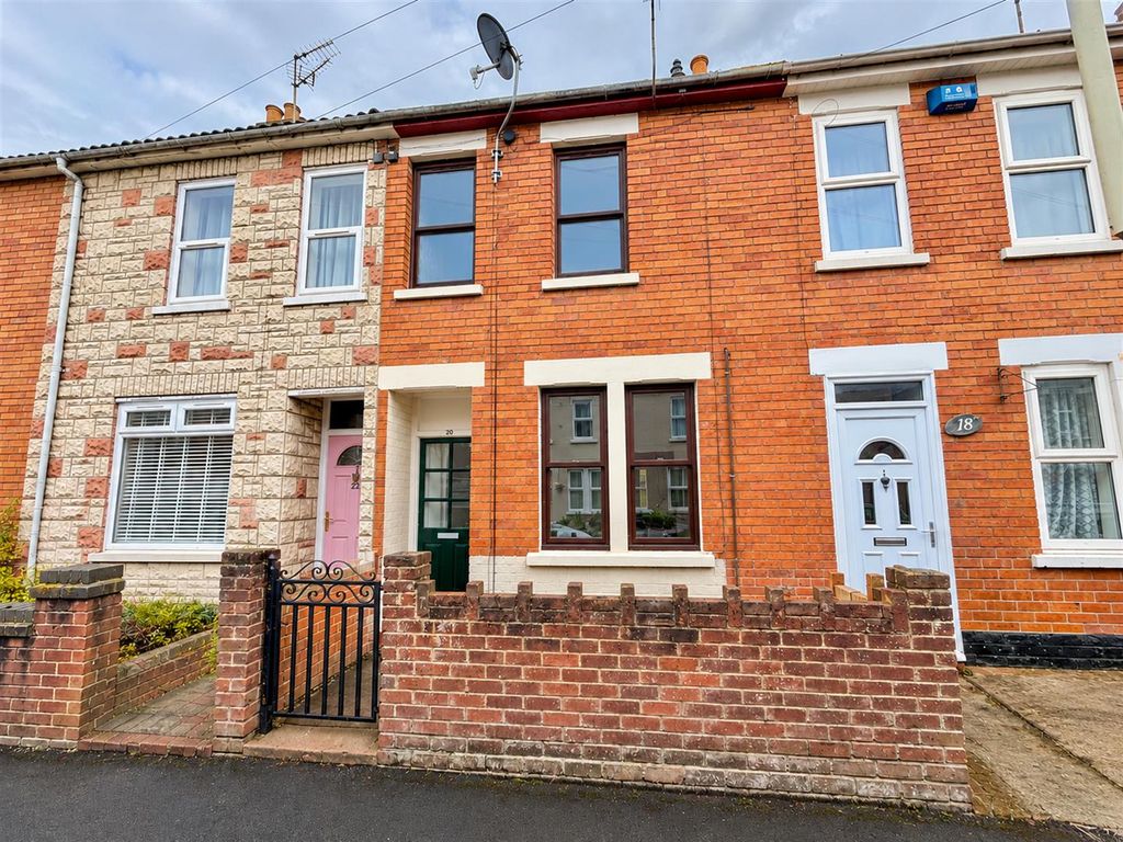 Property photo 1 of 11