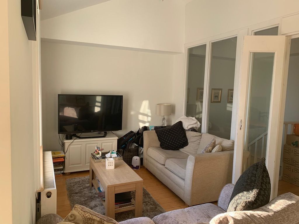 Property photo 2 of 10 Photo 6