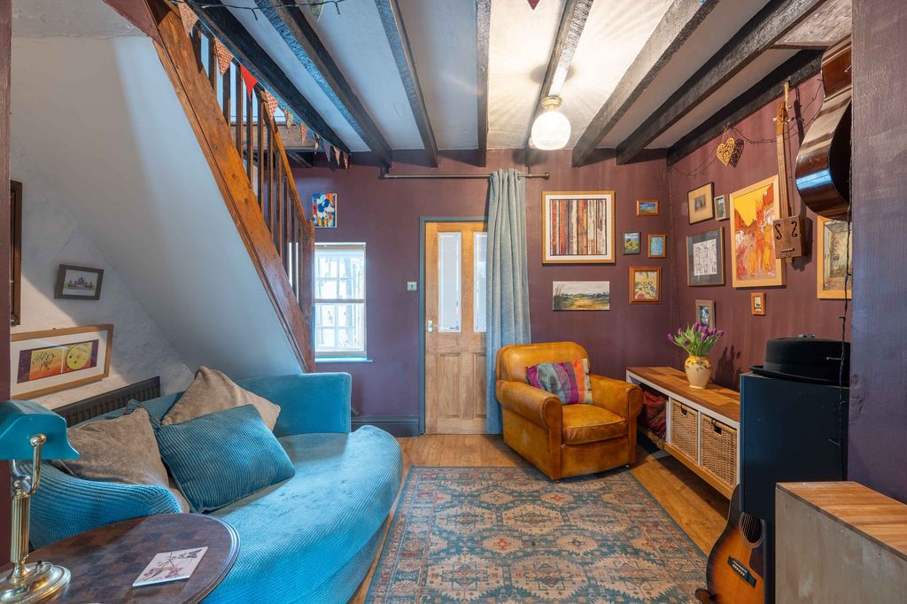 Property photo 3 of 8