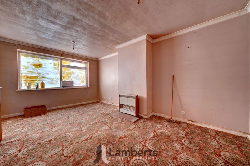Property photo 2 of 10 Lounge