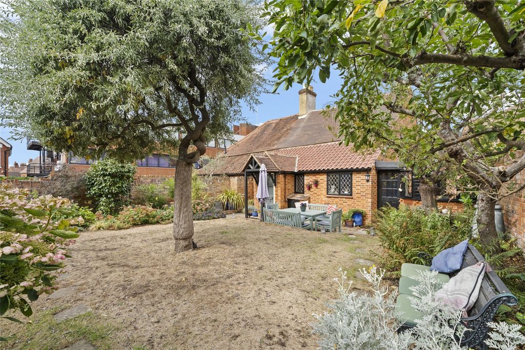 Property photo 3 of 22 Picture No. 43