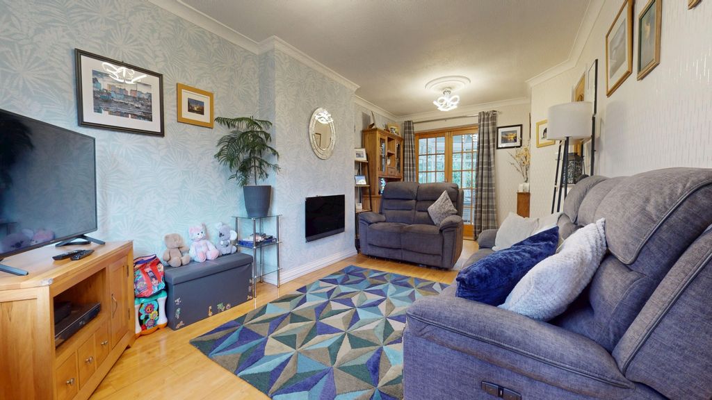 Property photo 3 of 19 4876966