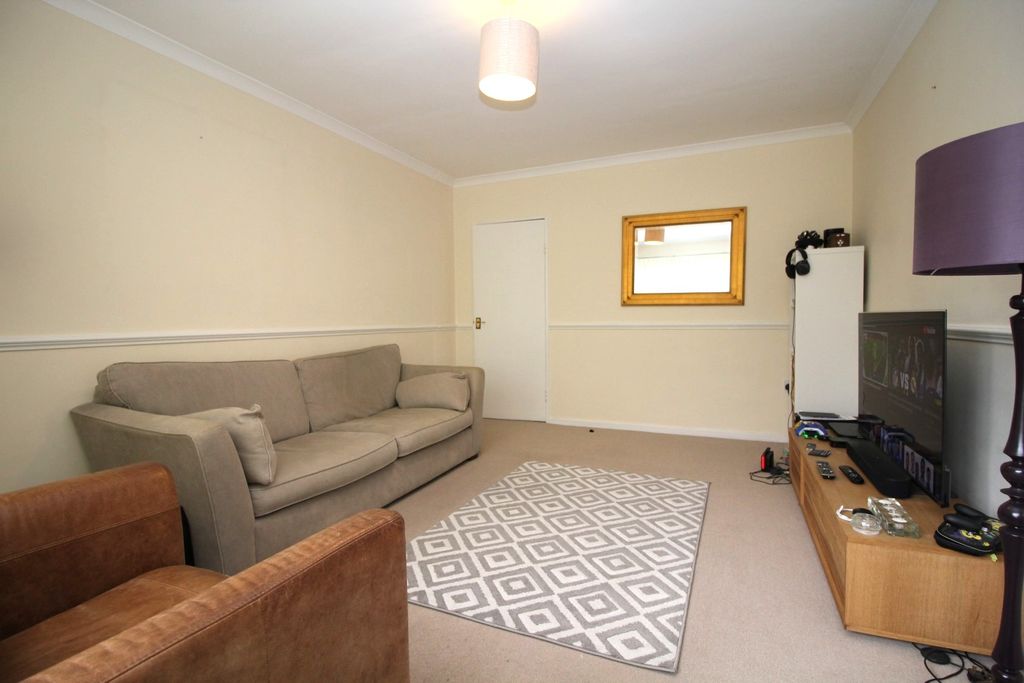 Property photo 3 of 14