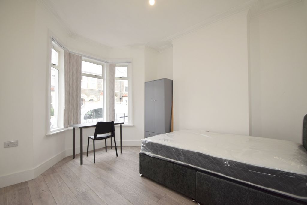 Property photo 2 of 9 Photo 2