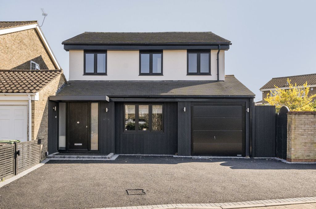 Property photo 1 of 27 1424120-27-69Bc2F...