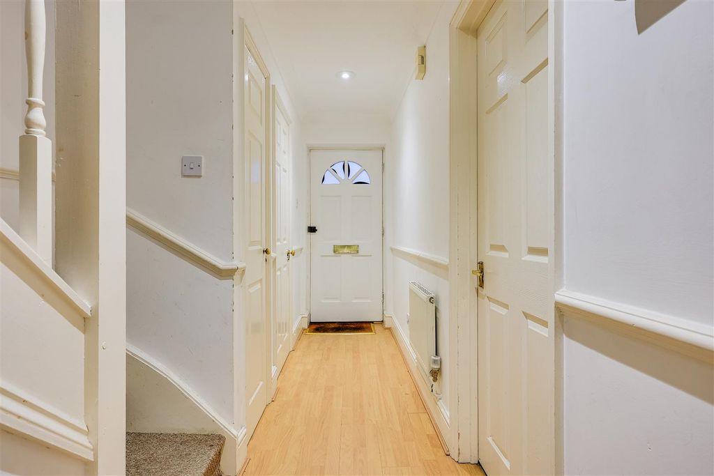 Property photo 2 of 19 Img (11).Jpg