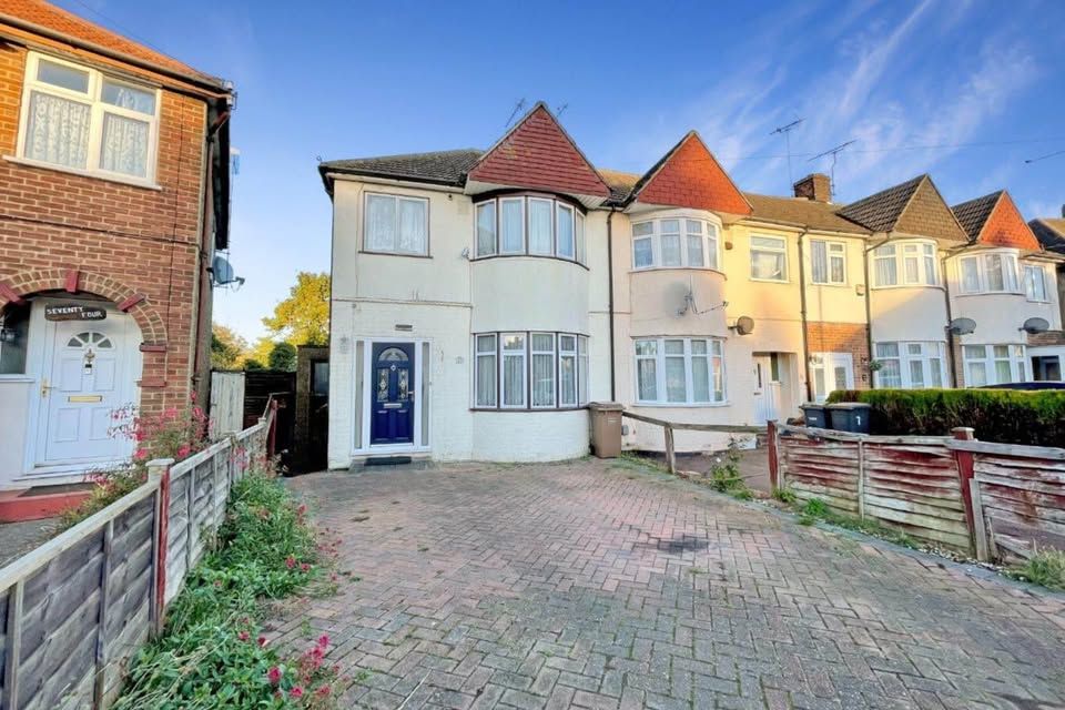 Property photo 1 of 11
