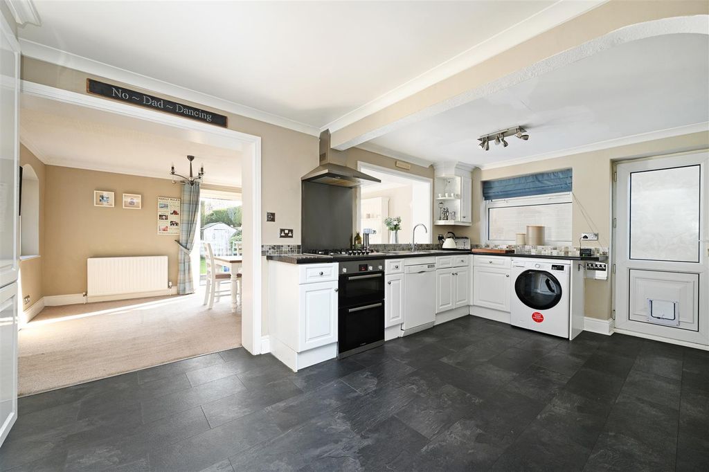 Property photo 2 of 27 Dsc_2047.Jpg