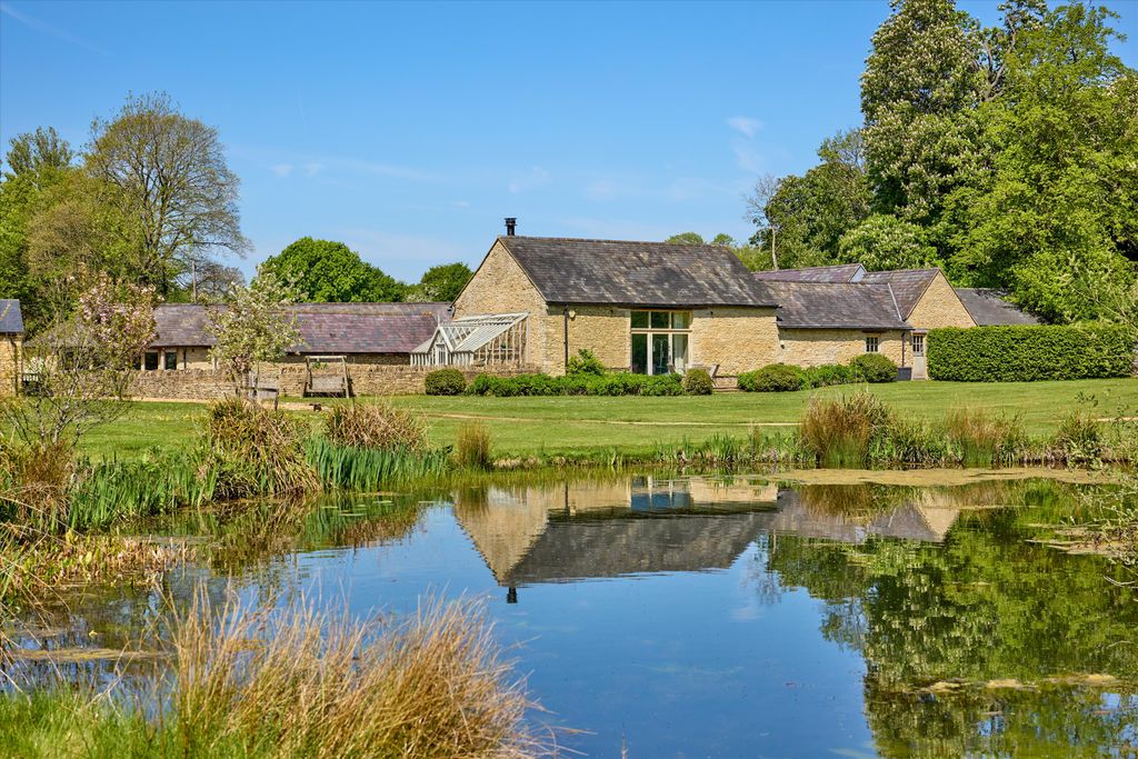 Property photo 1 of 21 Image