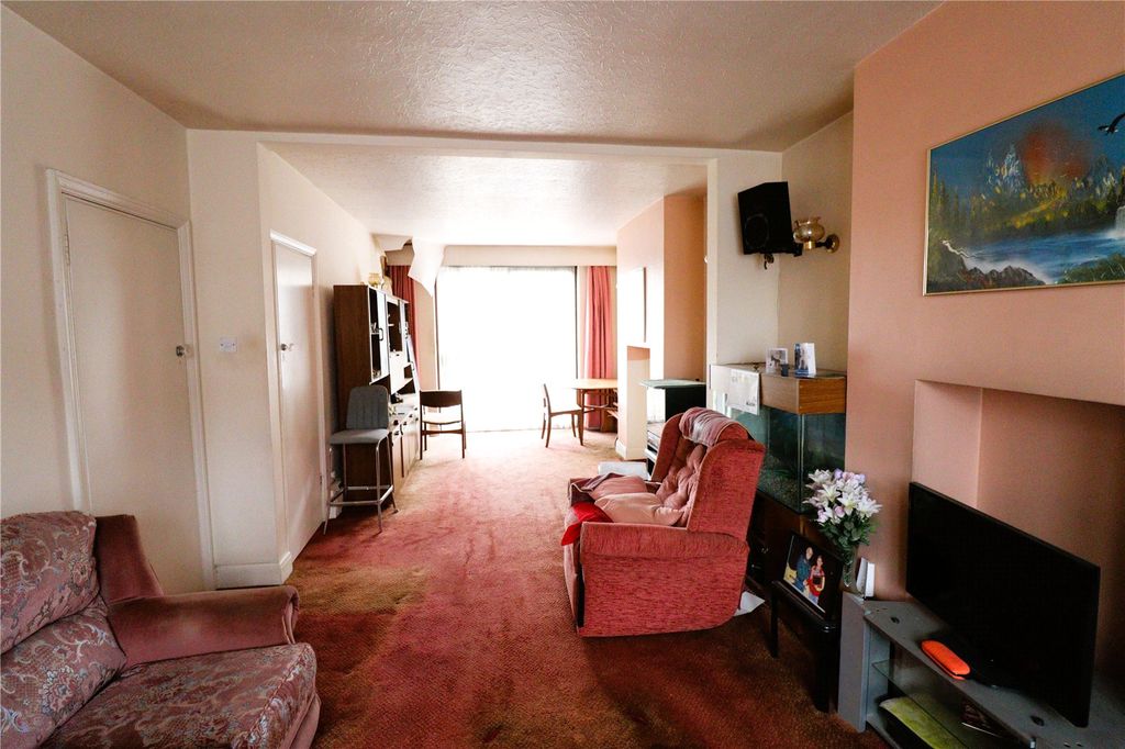Property photo 2 of 13 Picture No. 01