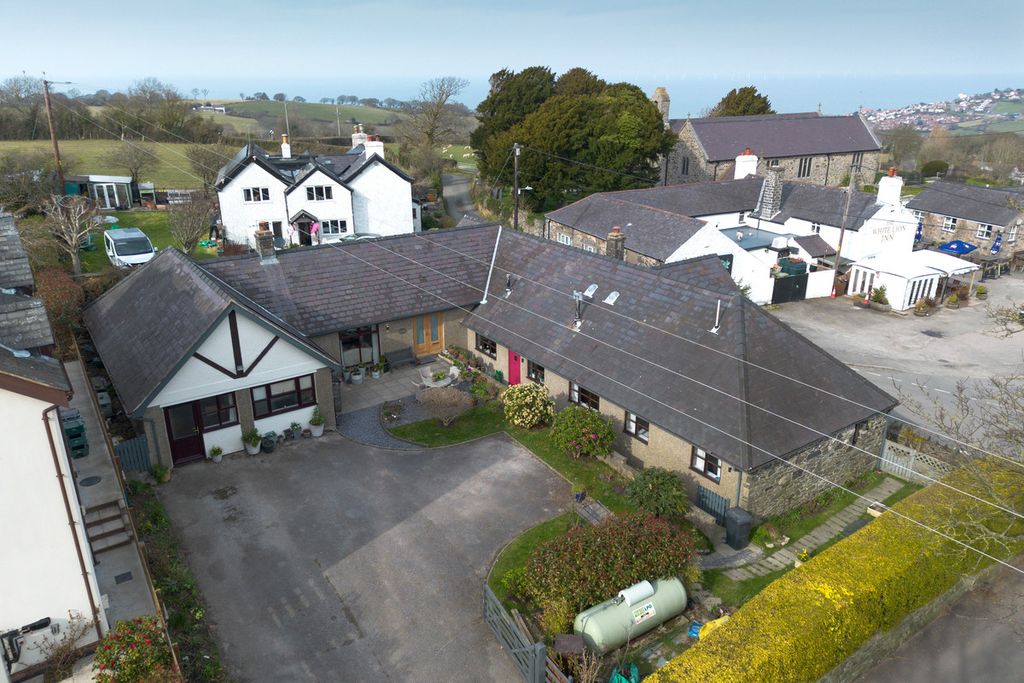 Property photo 3 of 30