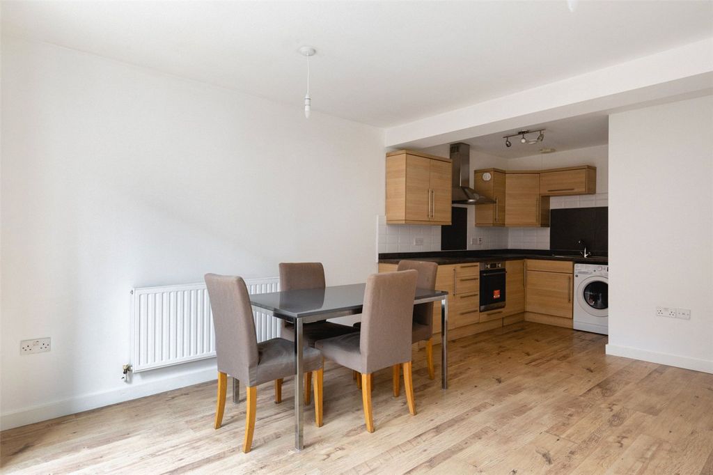 Property photo 1 of 7 Portunus Building E3