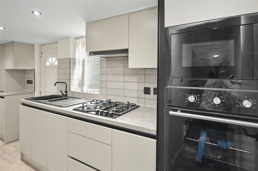 Property photo 3 of 11 Picture No. 05