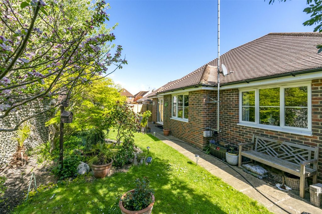 Property photo 1 of 17 Picture No. 38