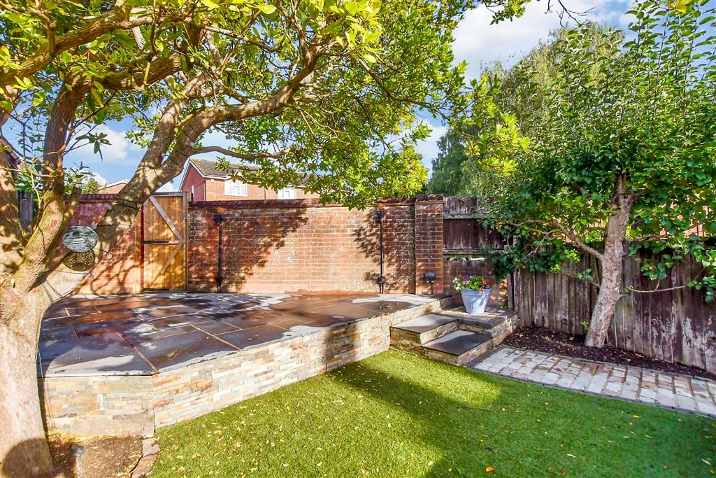 Property photo 2 of 18 Rear Garden
