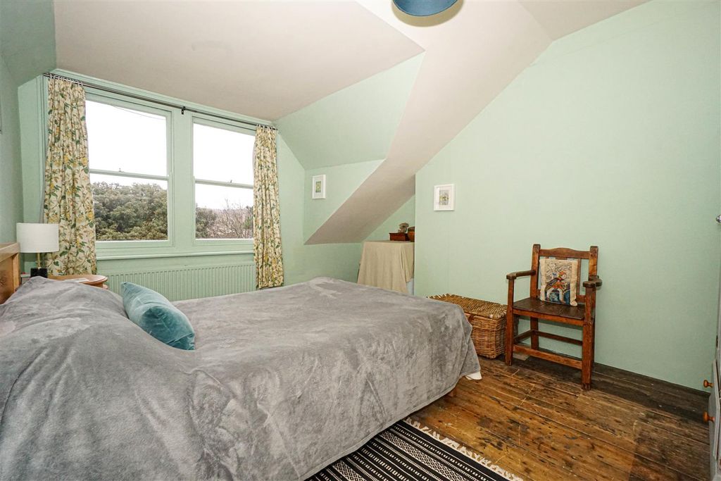 Additional image 7 of 4 bed maisonette for saleLower Park Road, Hastings TN34