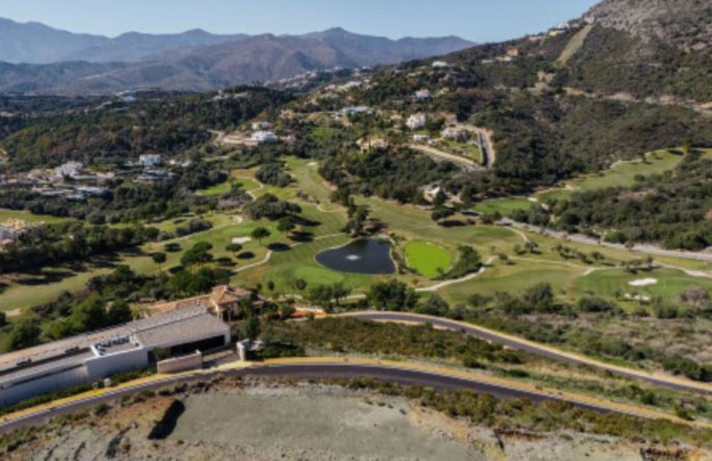 Property photo 1 of 29