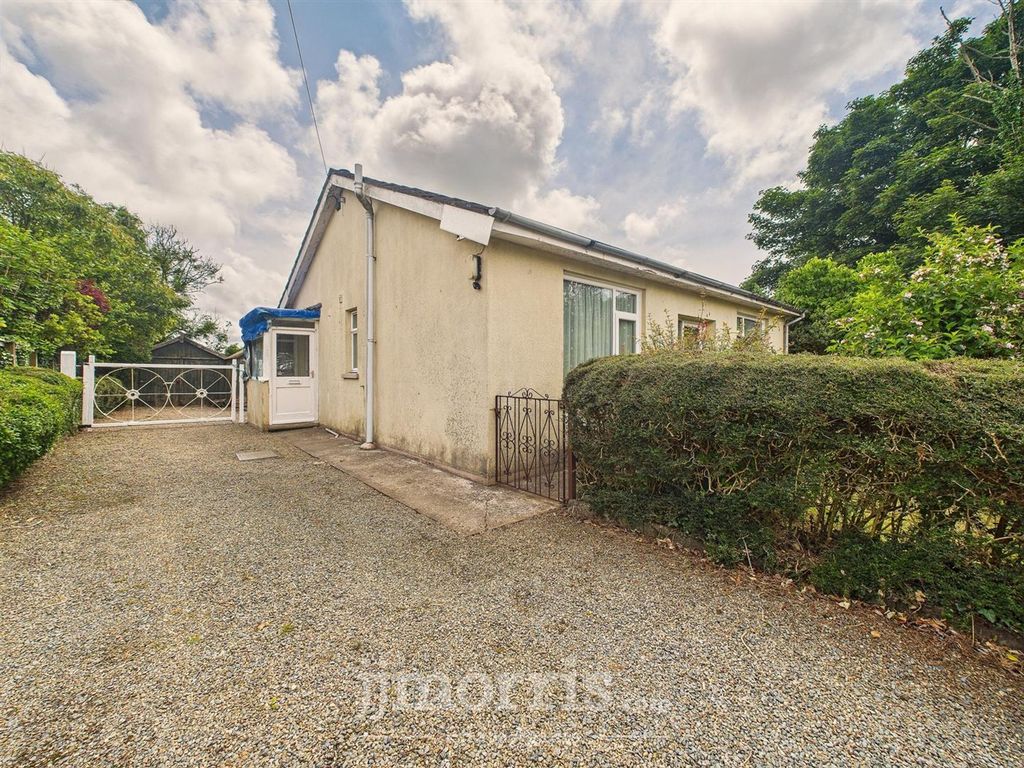 Property photo 2 of 27 Externally