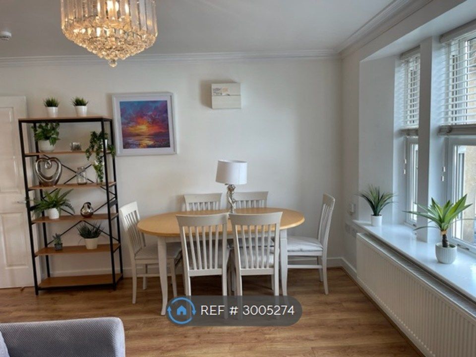 Property photo 3 of 25