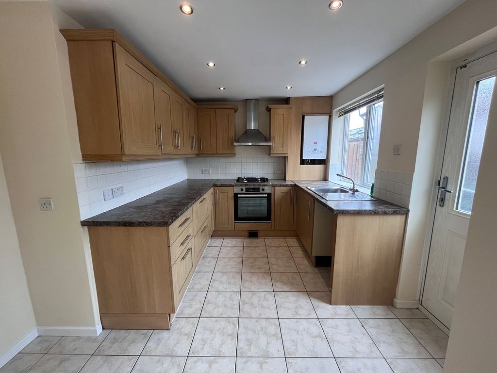 Property photo 2 of 19 Picture No. 34