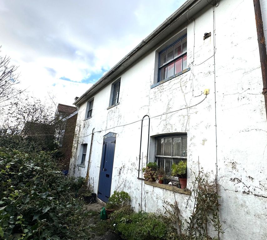 Property photo 1 of 6