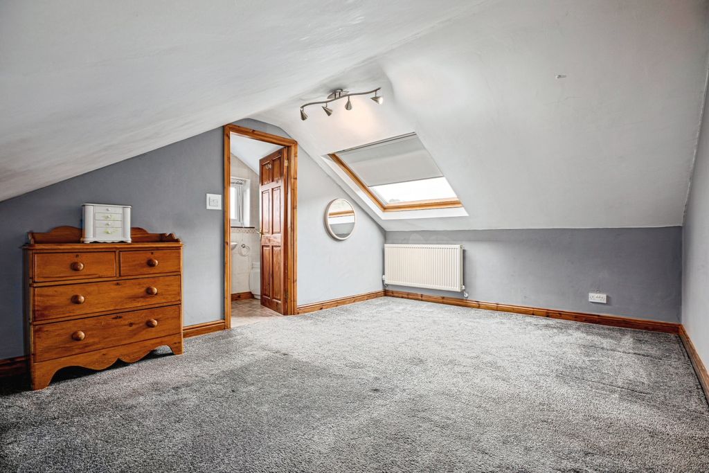 Additional image 11 of 3 bed semi-detached house for salePenygarreg Close, Pant, Oswestry, Shropshire SY10