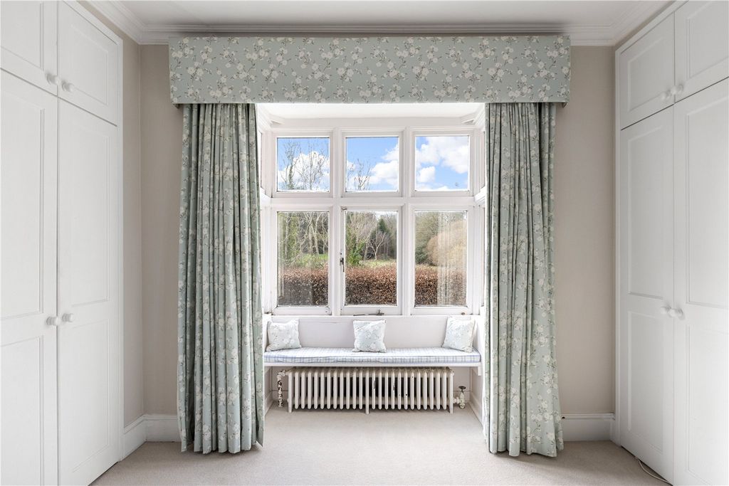 Additional image 16 of 6 bed detached house for saleGeorge Eliot Close, Witley, Godalming, Surrey GU8