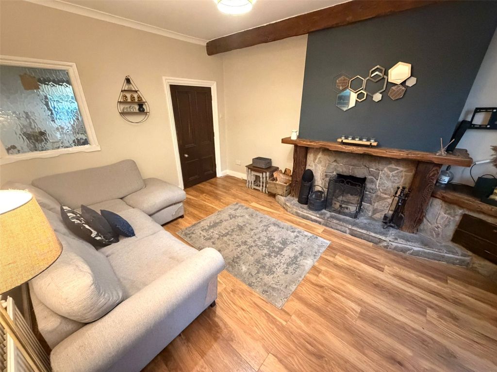 Property photo 2 of 14 Picture No. 01