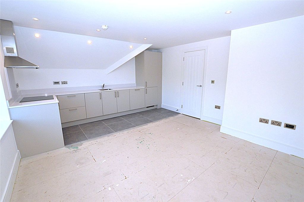 Property photo 3 of 10 Picture No. 06