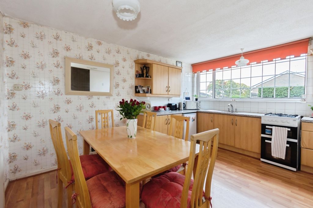 Property photo 3 of 19 Pbox-Img.Jpg