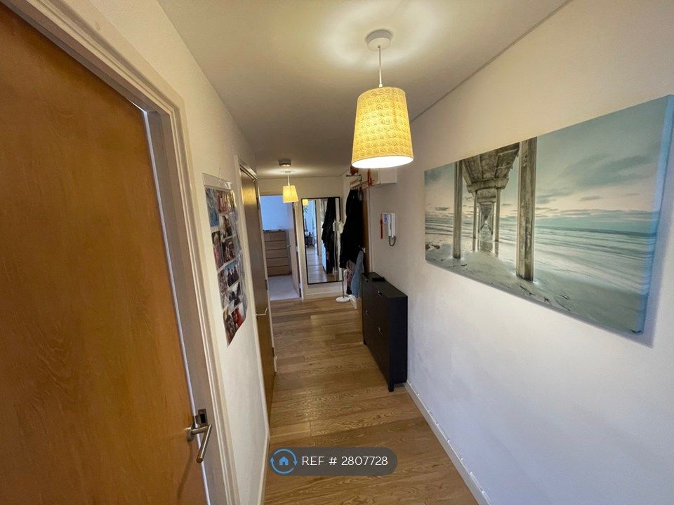 Property photo 3 of 13 Hallway