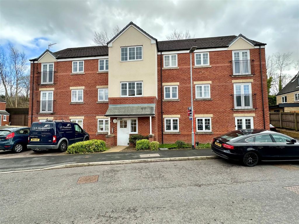 Property photo 1 of 8