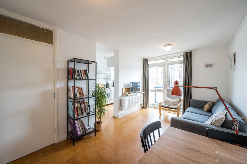 Property photo 2 of 6