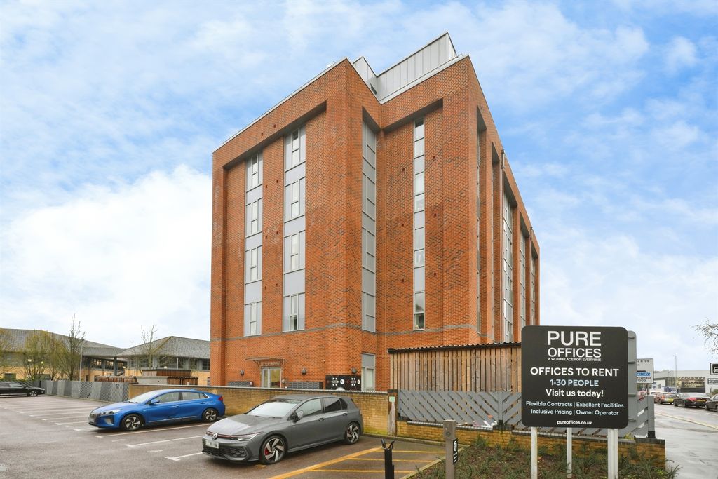 Property photo 1 of 13