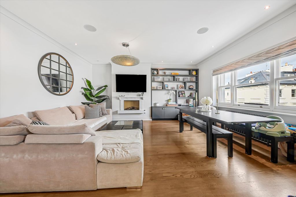 Property photo 1 of 20 Image