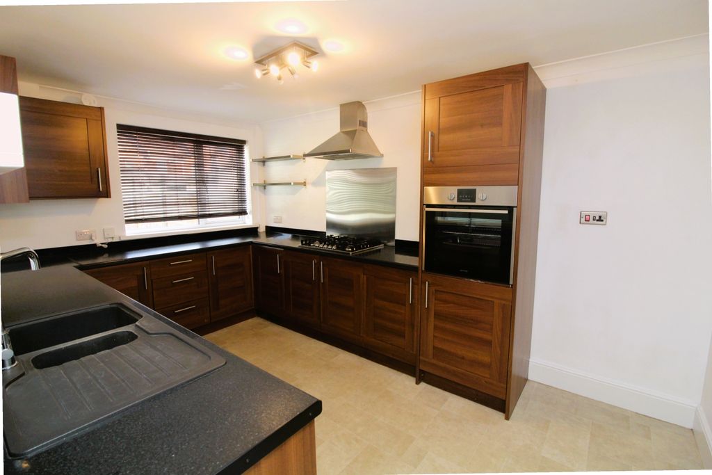Property photo 3 of 30 Img_6708