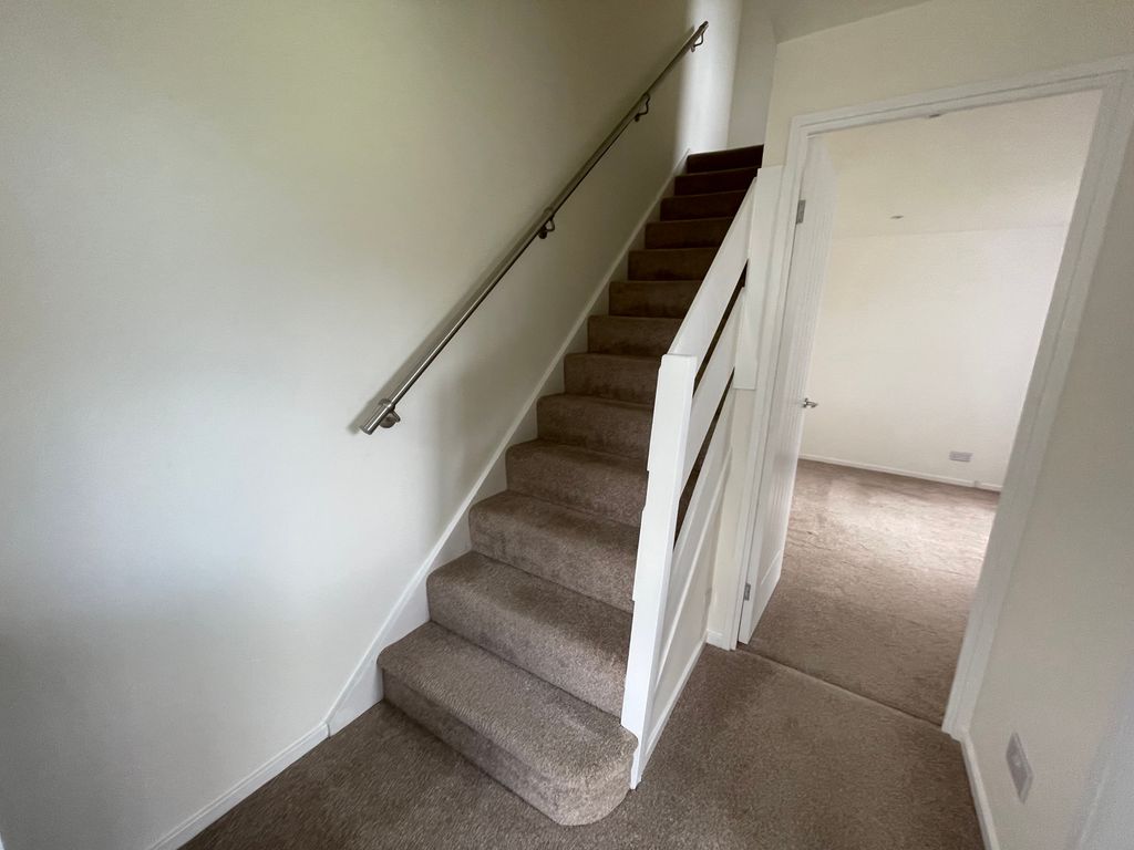 Property photo 3 of 15 Entrance Hall