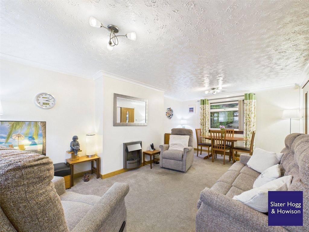 Property photo 2 of 22 Picture No. 20